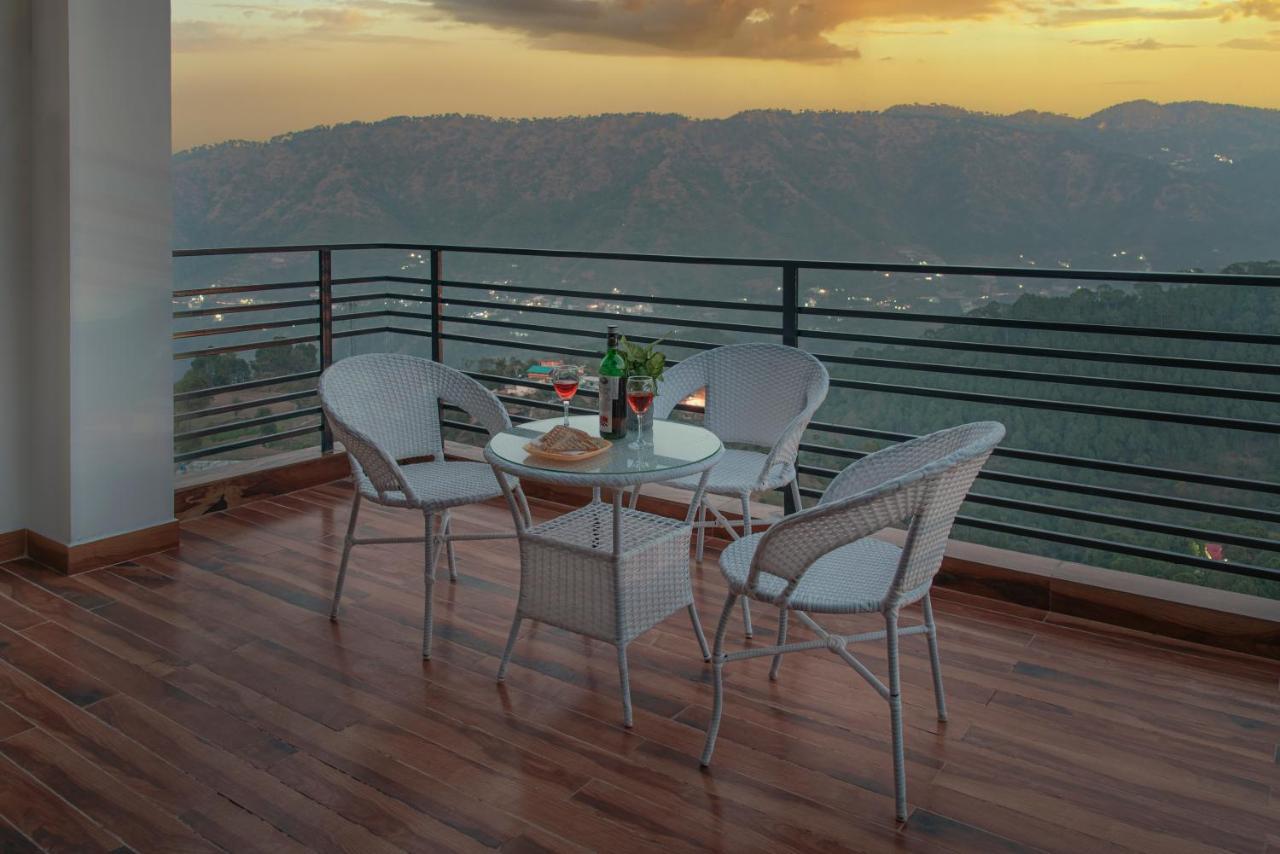 Hillcrest Heights Bed & Breakfast Kasauli Eksteriør bilde